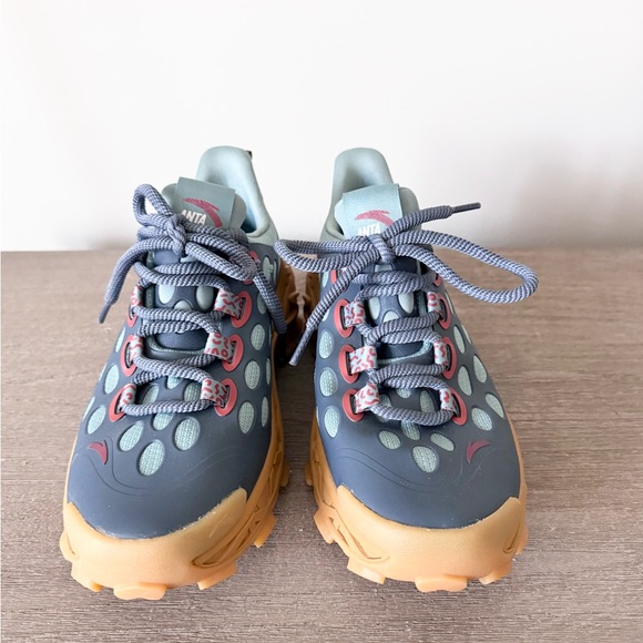 Anta Salehe Bembury x SB-02 in Balloonflower Blue and Tan Size Men’s 7.5 - Picture 2 of 8